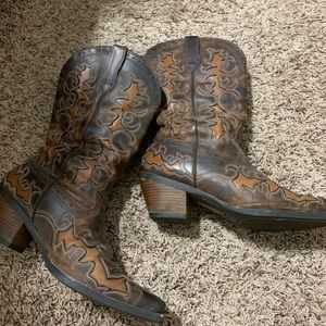 Ariat Snip Toe boots